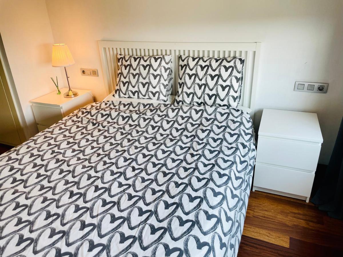 Forum De Barcelona Sea View Apartment With Garage Parking Sant Adria de Besos Bagian luar foto