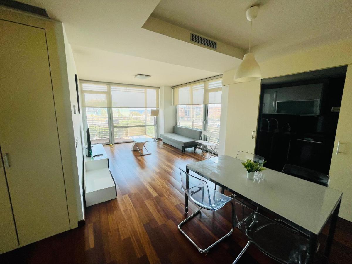 Forum De Barcelona Sea View Apartment With Garage Parking Sant Adria de Besos Bagian luar foto