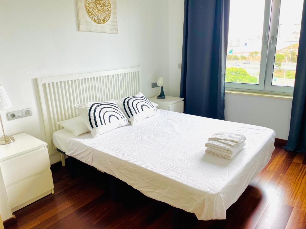 Forum De Barcelona Sea View Apartment With Garage Parking Sant Adria de Besos Bagian luar foto